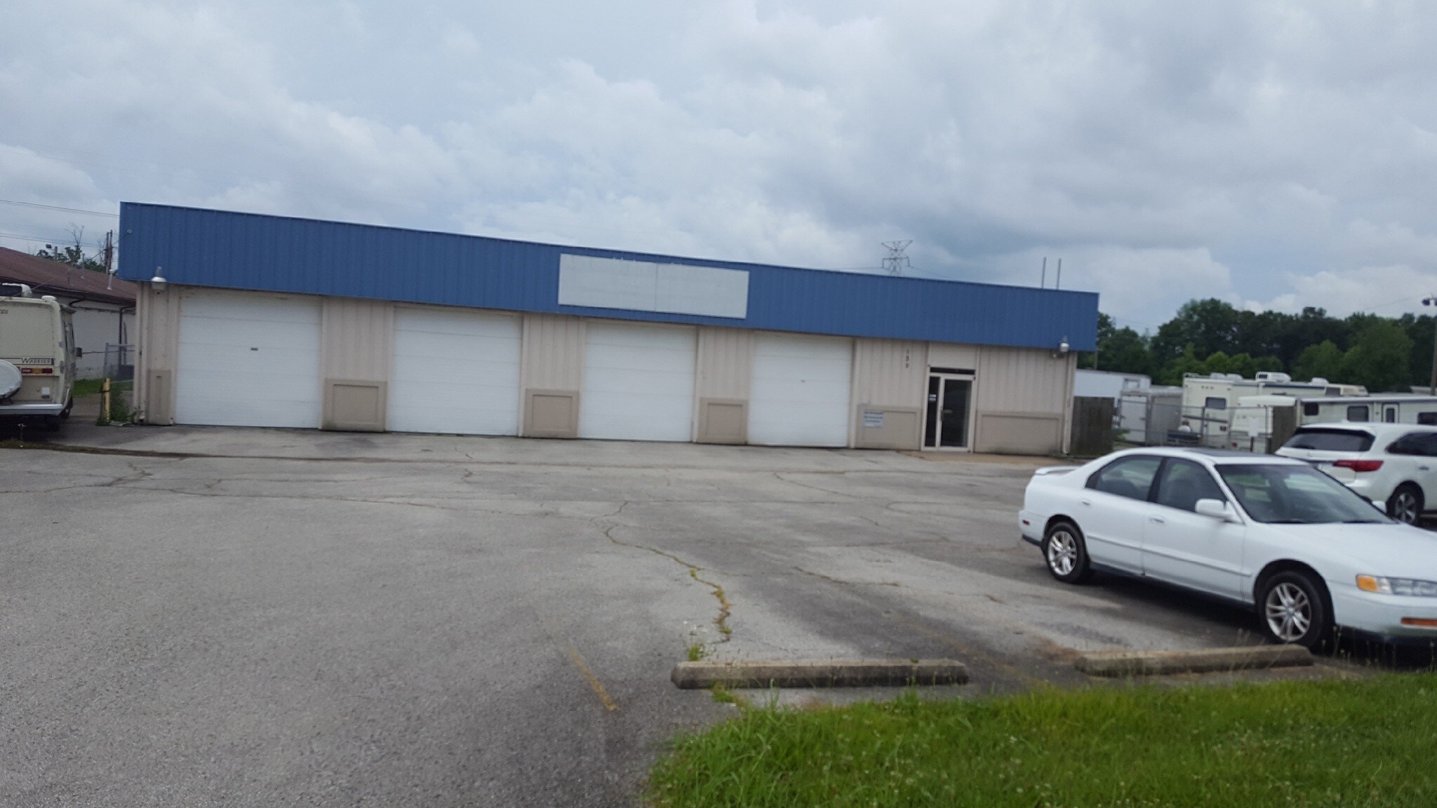 130 Outer Loop, Louisville, KY for sale Building Photo- Image 1 of 1
