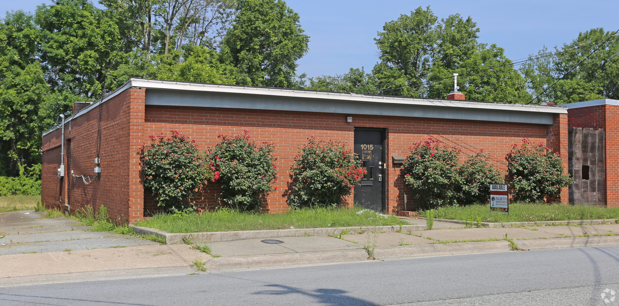 1015 Huffman St, Greensboro, NC for sale Primary Photo- Image 1 of 3