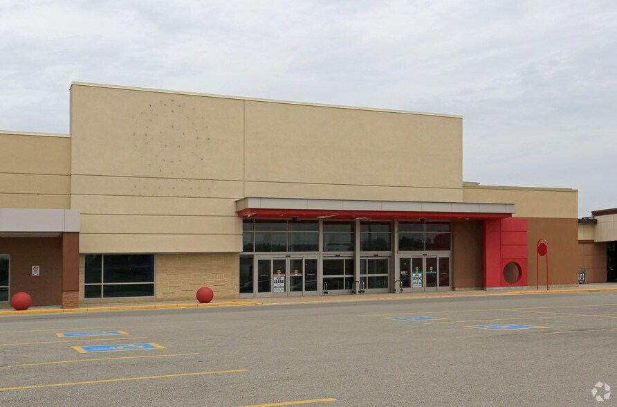 1029 Brodie Dr, Orillia, ON for lease - Building Photo - Image 3 of 10