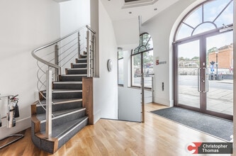 2-4 Sheet St, Windsor for lease Interior Photo- Image 2 of 6