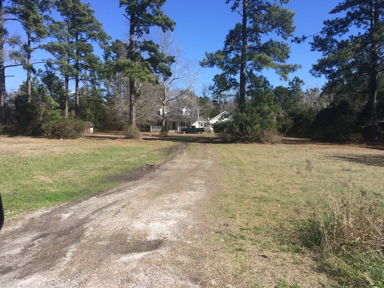 2822 Midway Rd, Bolivia, NC for sale - Building Photo - Image 1 of 15