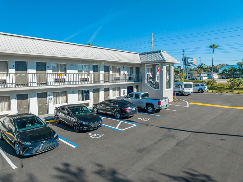 4624 W Irlo Bronson Memorial Hwy, Kissimmee, FL for sale - Building Photo - Image 2 of 19