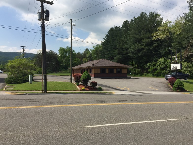 914 E Main St, Pulaski, VA for sale - Building Photo - Image 1 of 1