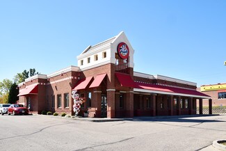 More details for 2439 E Sharon Rd, Cincinnati, OH - Retail for Sale