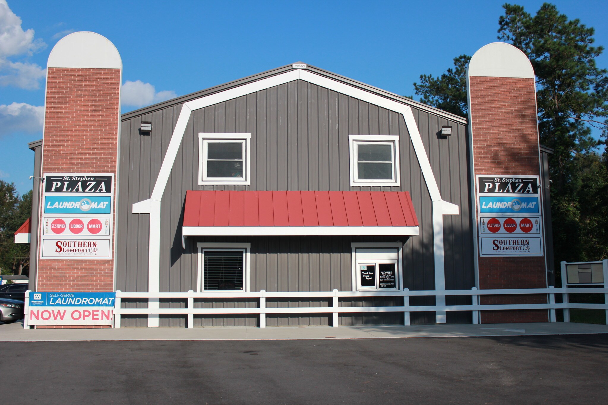 106 M L King Blvd, Saint Stephen, SC for lease Primary Photo- Image 1 of 12