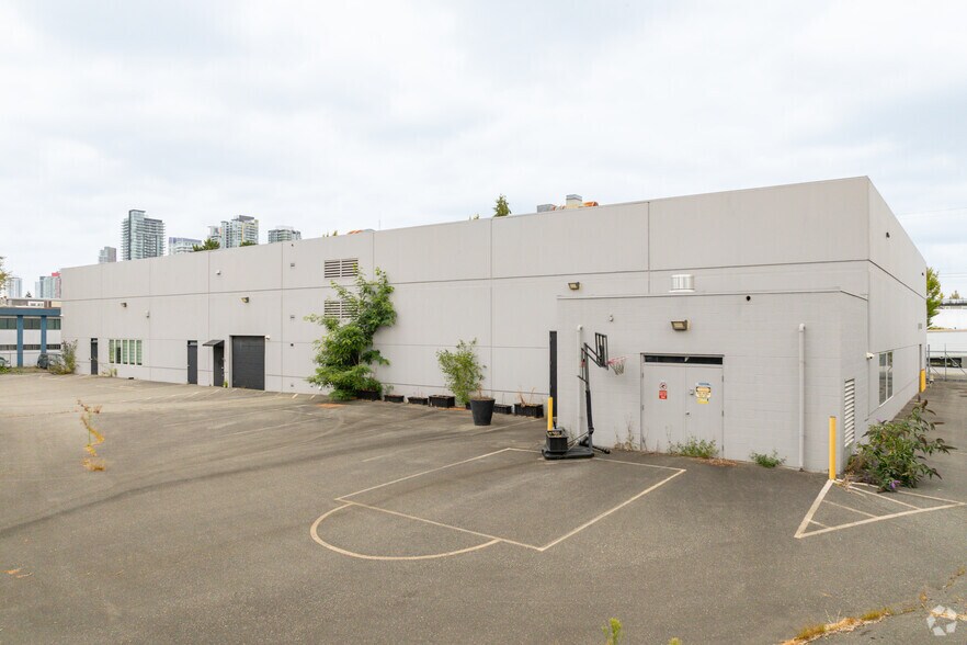 5542 Short St, Burnaby, BC for lease - Building Photo - Image 2 of 3