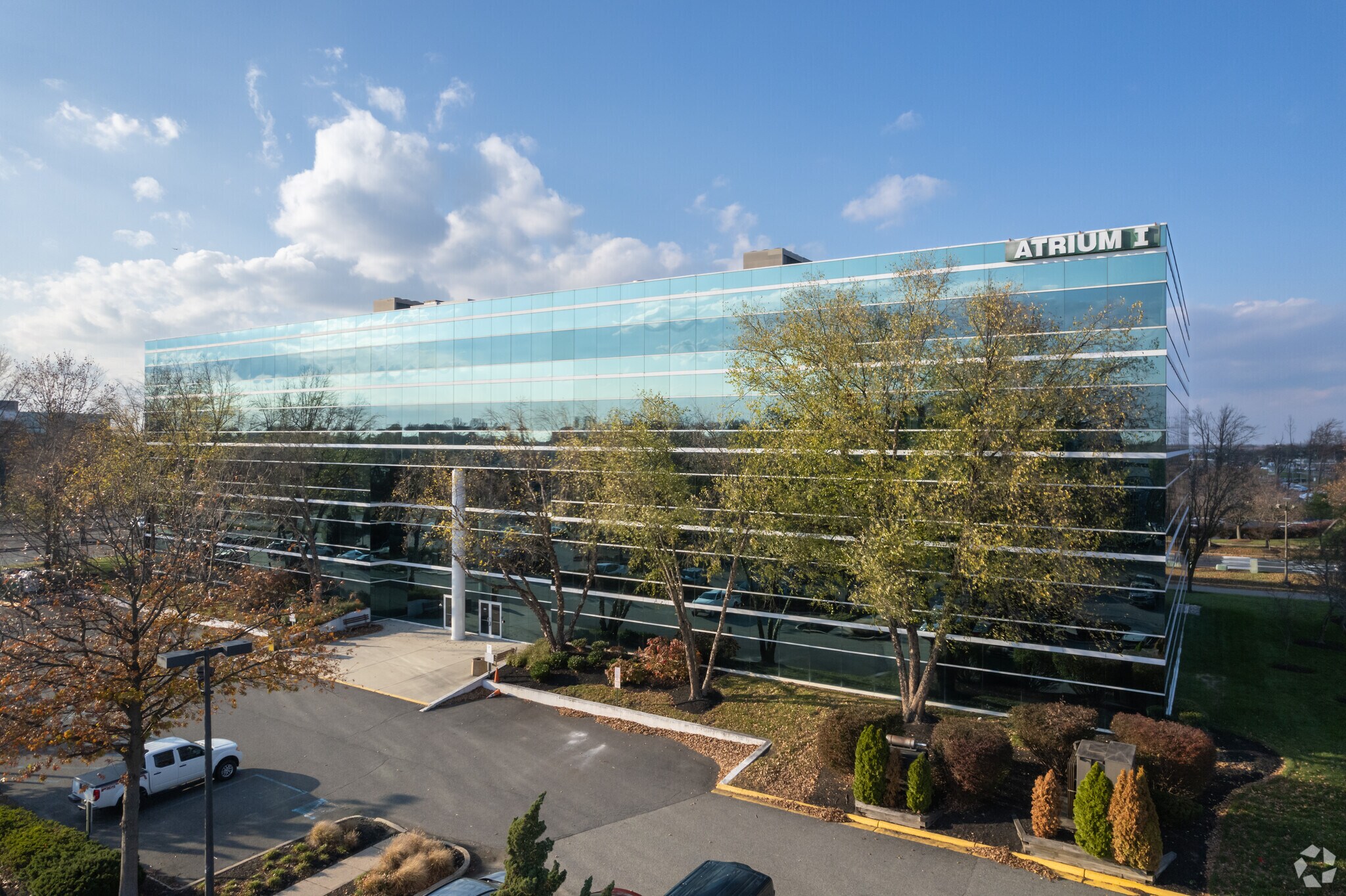 1000 Atrium Way, Mount Laurel, NJ for sale Primary Photo- Image 1 of 1