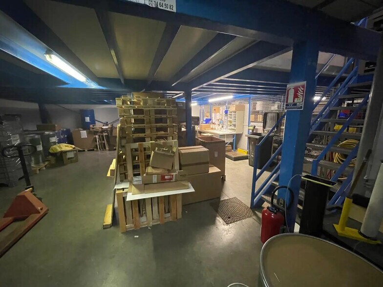 Flex in Vigny for sale - Interior Photo - Image 3 of 12