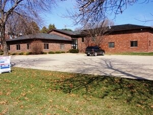 3136 Brockway Rd, Waterloo, IA for sale Primary Photo- Image 1 of 1