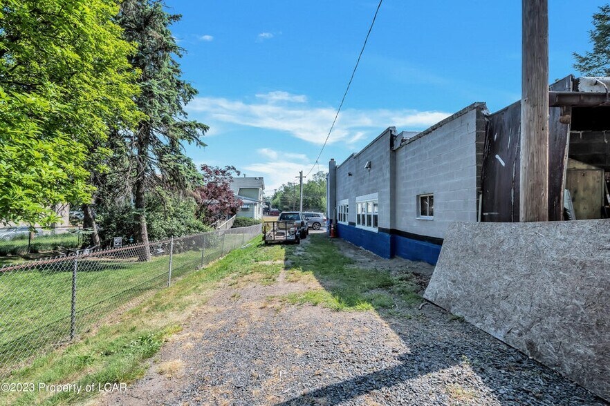 595 Blackman St, Wilkes Barre, PA 18702 232455