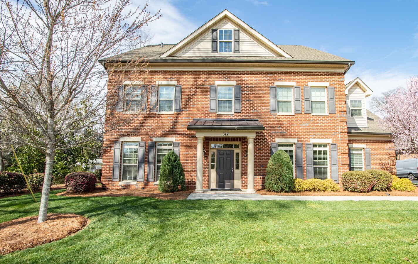 317 Matthews Mint Hill Rd, Matthews, NC 28105