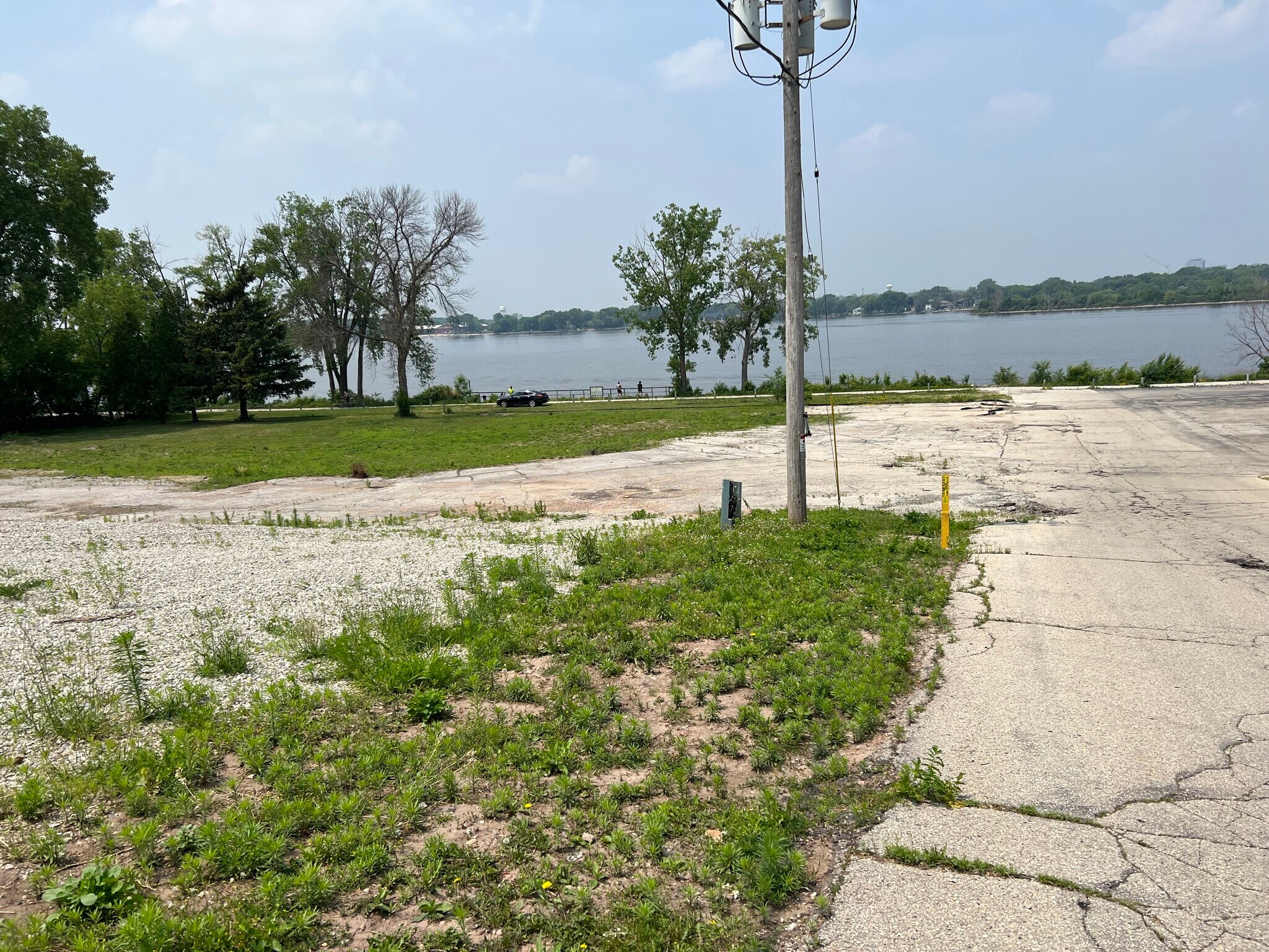 2222 Riverside Dr, Green Bay, WI 54301 Commercial Site in Heart Of