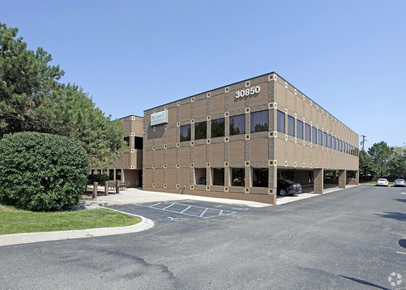 30850 Telegraph Rd, Bingham Farms, MI for lease - Primary Photo - Image 1 of 5