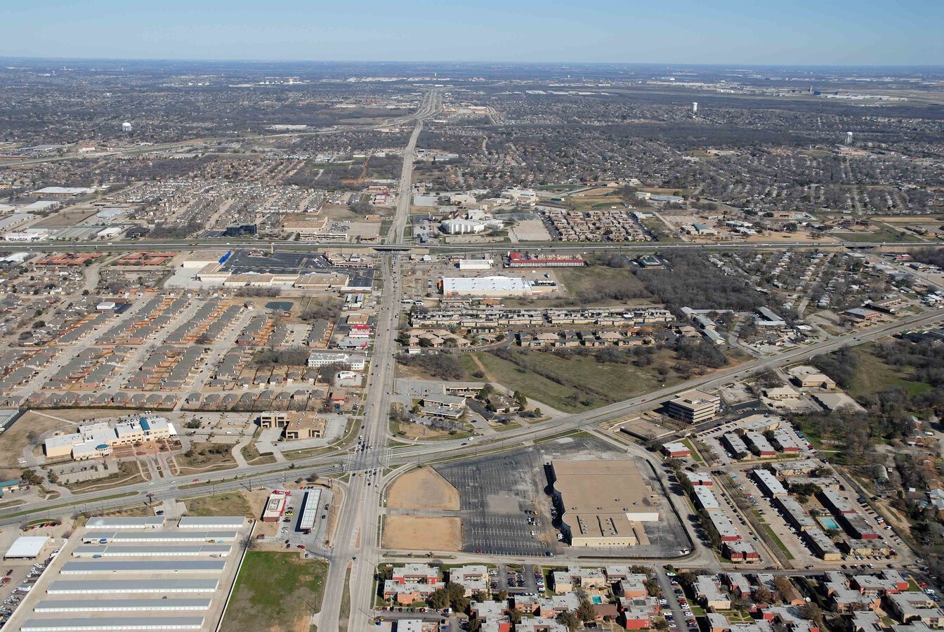 711 S Industrial Blvd, Euless, TX, 76040 Retail Space For Lease