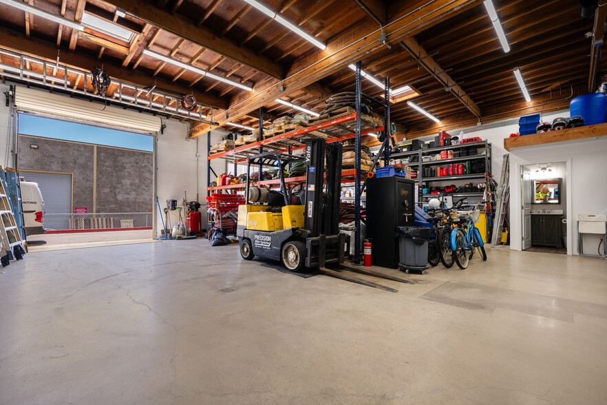 8861 Balboa Ave, San Diego, CA for sale - Interior Photo - Image 3 of 14