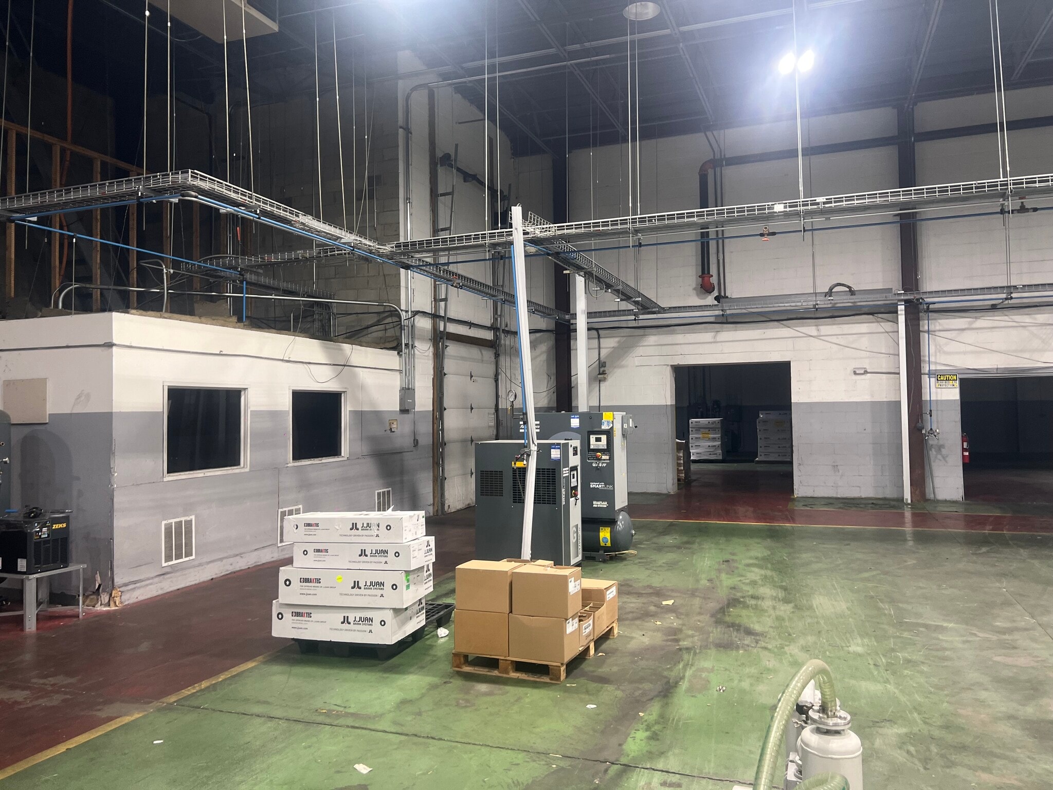 365 Blair Rd, Avenel, NJ for lease Interior Photo- Image 1 of 11