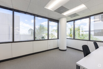 11900 Biscayne Blvd, North Miami, FL for lease Interior Photo- Image 1 of 3