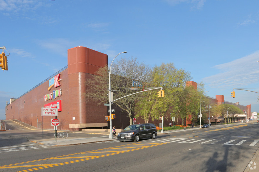 66-26 Metropolitan Ave, Middle Village, NY, 11379 - Property For Lease ...