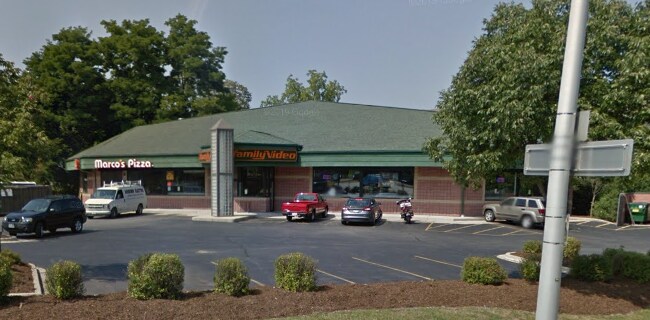 1310 W Washington St, West Bend, WI for lease - Building Photo - Image 2 of 4