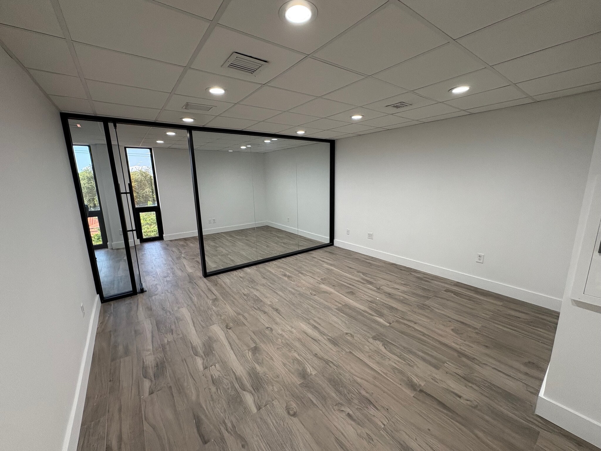 1900 Coral Way, Miami, FL for sale Building Photo- Image 1 of 4