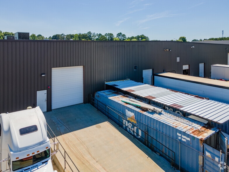 2192 Eastview Pkwy, Conyers, GA for sale - Building Photo - Image 2 of 6