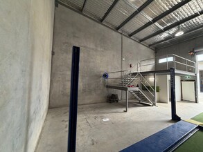 46 Montague St, North Wollongong for lease Interior Photo- Image 2 of 4