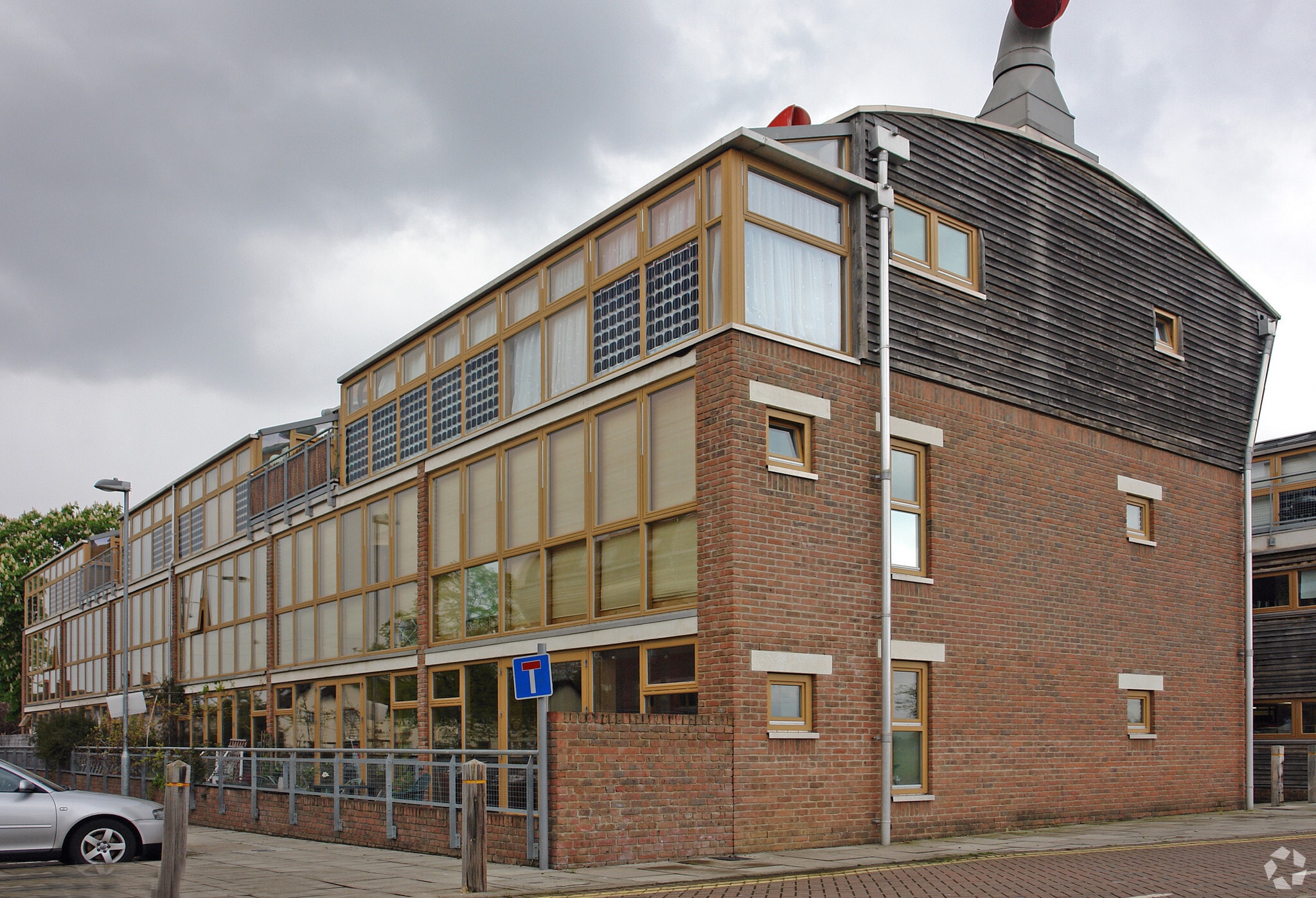 20 Sandmartin Way, Wallington for sale Primary Photo- Image 1 of 1