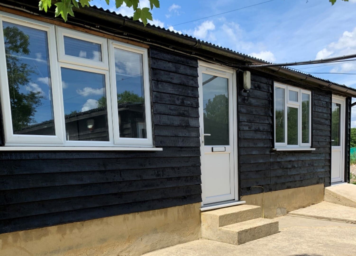 Coombe Hill Rd, East Grinstead for sale Primary Photo- Image 1 of 1