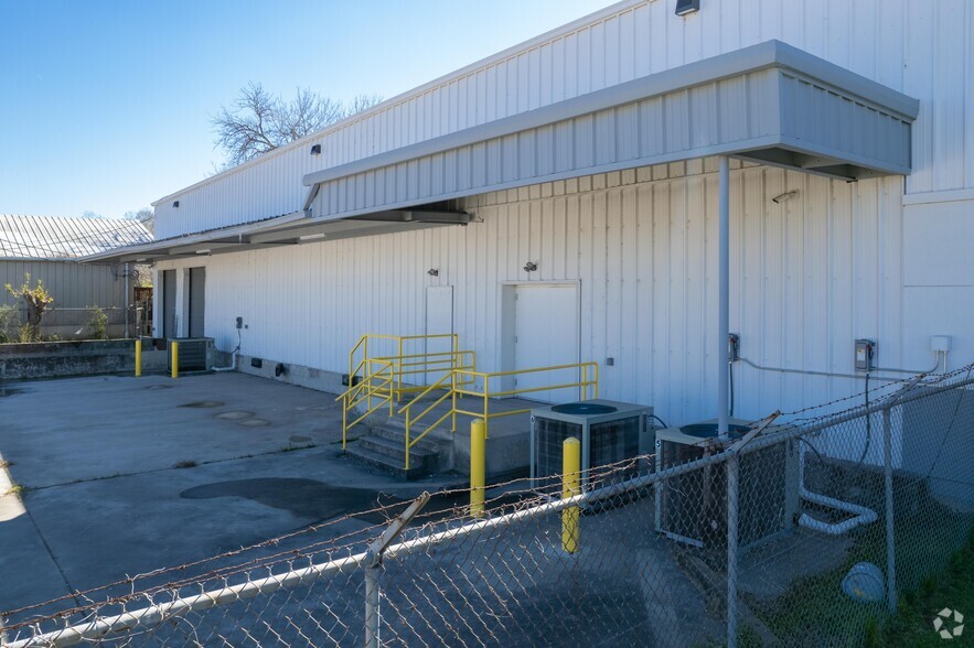 9700 North Fwy, Houston, TX for lease - Building Photo - Image 3 of 4