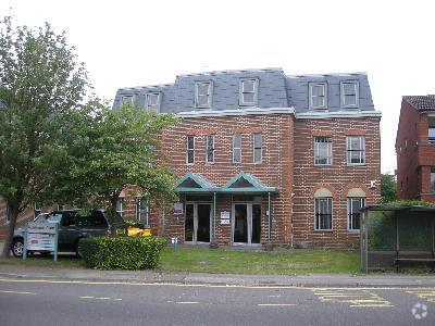 96-110 Luton Rd, Harpenden for lease Building Photo- Image 1 of 5