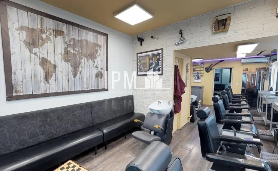 Vente Commerce 56 m² - Photo 1