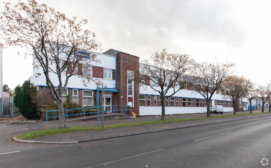 68-74 Queen Elizabeth Ave, Glasgow for lease - Building Photo - Image 3 of 3