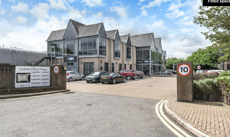 1-2 Eversley Way, Egham for lease - Building Photo - Image 1 of 2