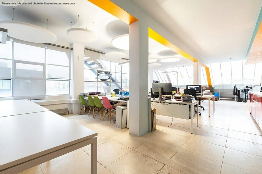 36-42 New Inn Yard, London for lease - Interior Photo - Image 2 of 7