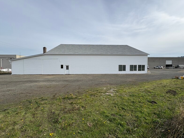 85483-85485 Hwy 99, Eugene, OR for lease - Building Photo - Image 3 of 9