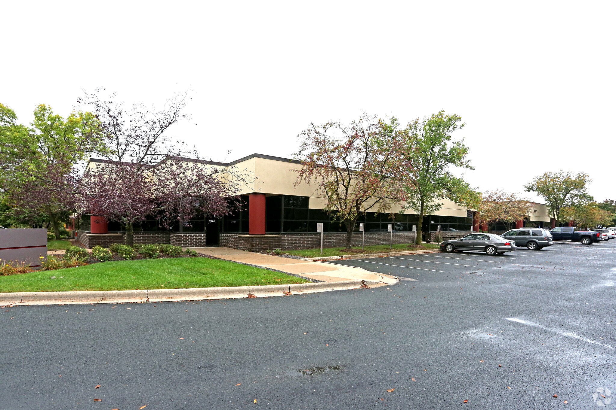 7660-7716 Golden Triangle Dr, Eden Prairie, MN for lease Building Photo- Image 1 of 5