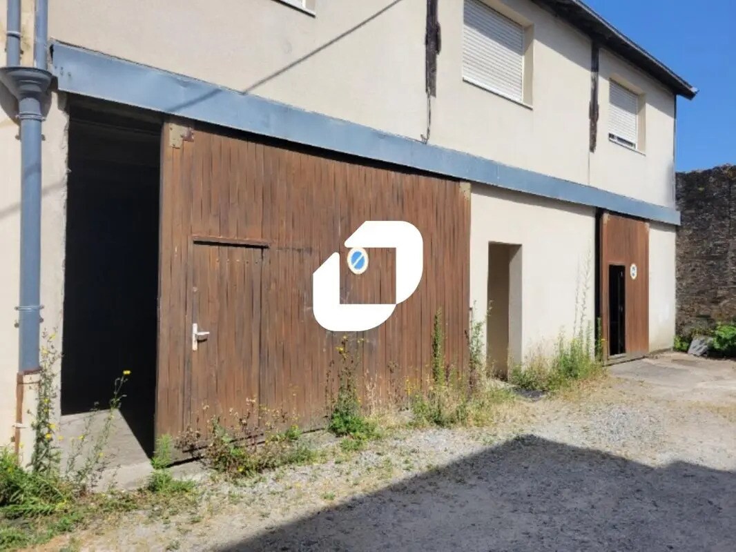 Flex in Nantes for lease Building Photo- Image 1 of 5