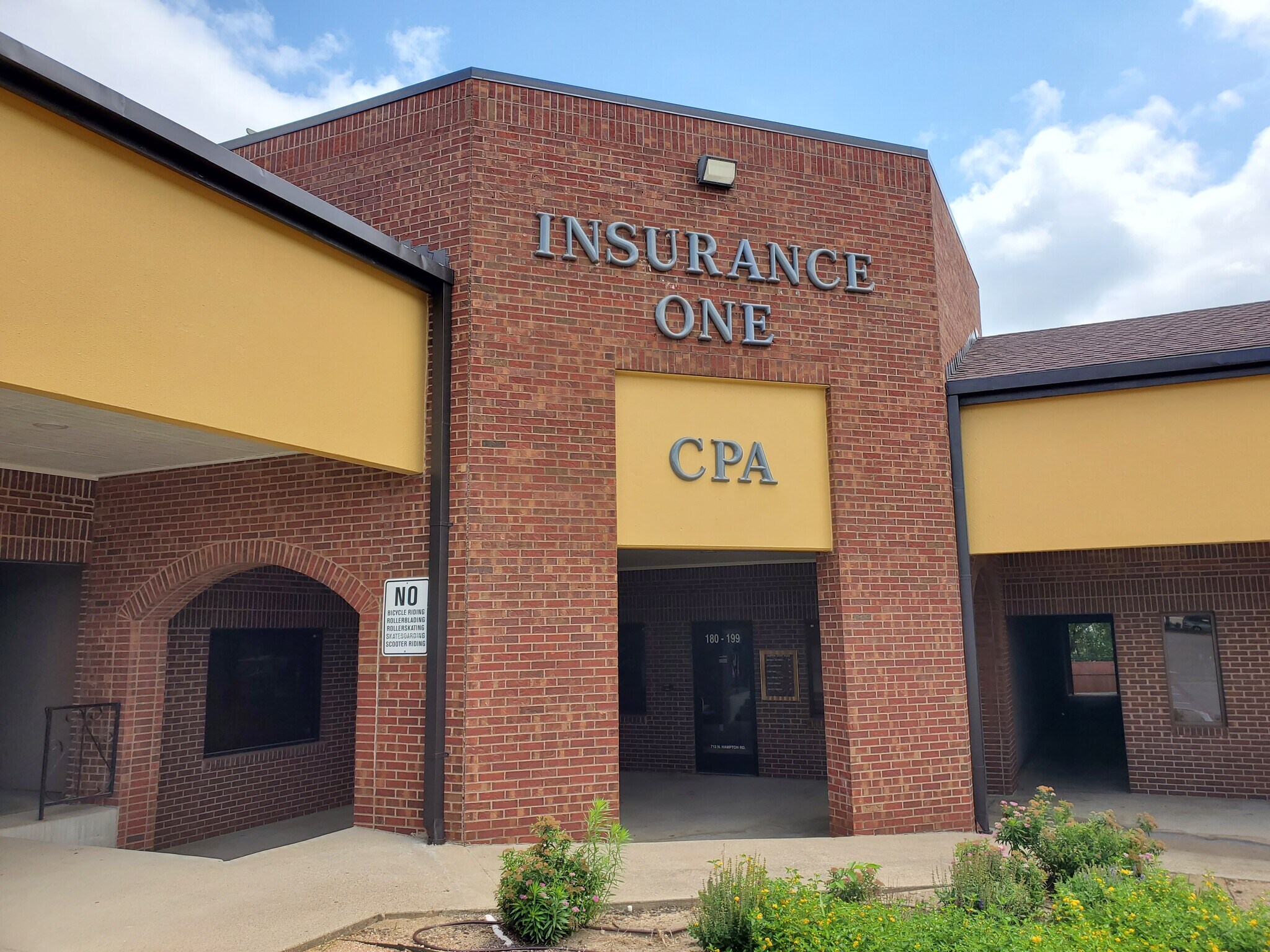 712 N Hampton Rd, DeSoto, TX for sale Building Photo- Image 1 of 1