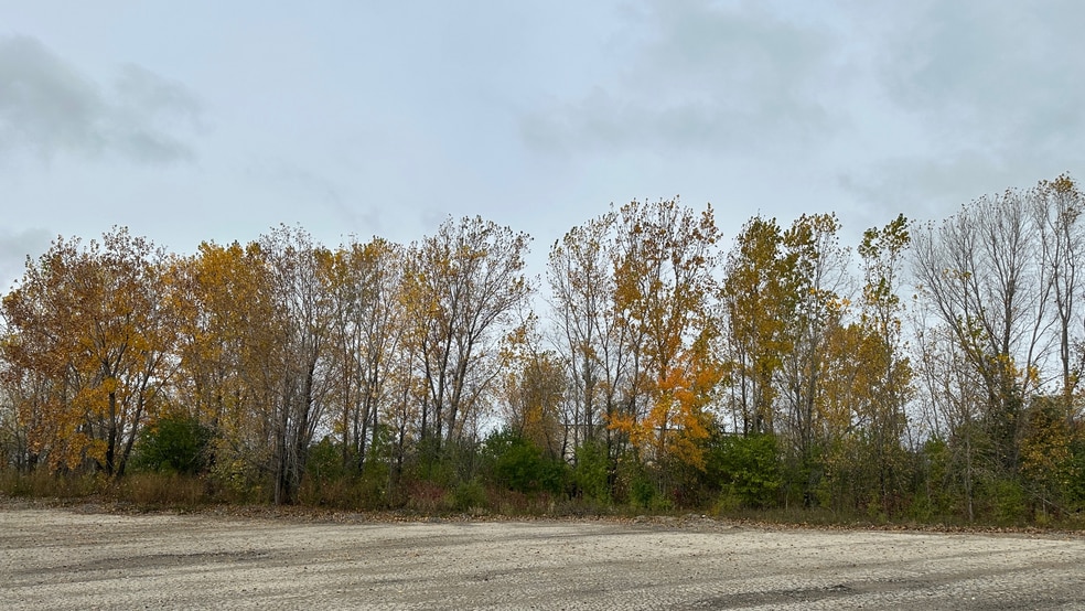 N936 Quality Dr, Greenville, WI for lease - Building Photo - Image 2 of 4