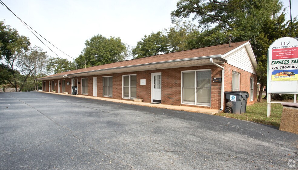 117 W Broad St, Fairburn, GA for sale - Primary Photo - Image 1 of 1