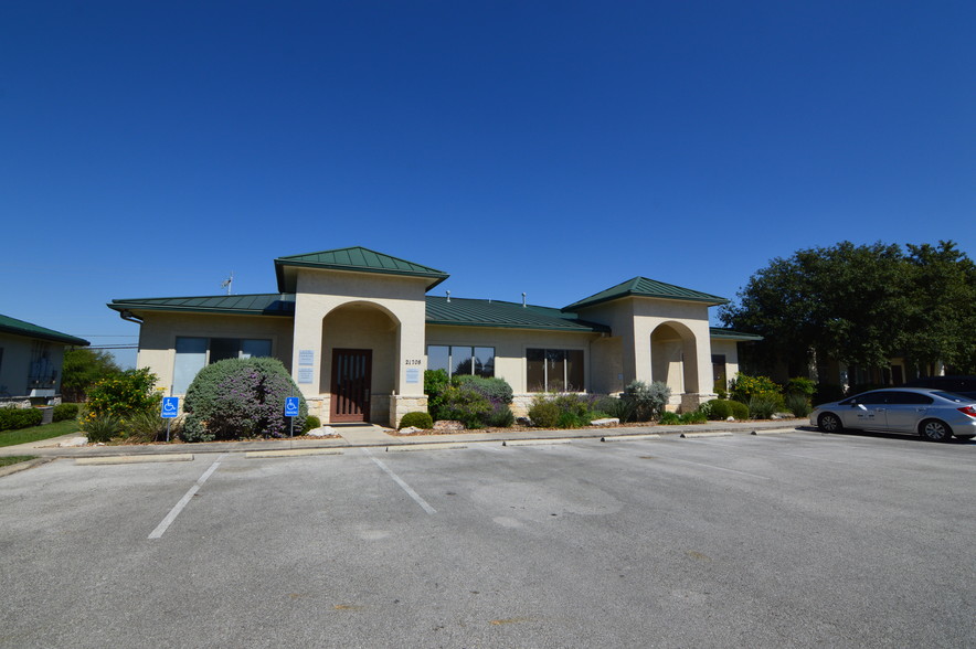 21708 Hardy Oak Blvd, San Antonio, TX for lease - Building Photo - Image 1 of 10