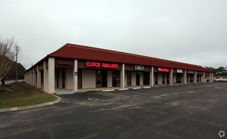 7201 N 9th Ave, Pensacola, FL 32504