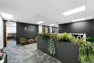 1111 N Loop W, Houston, TX for lease Interior Photo- Image 1 of 7