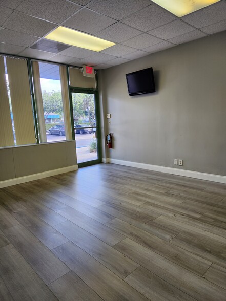 5100 W Copans Rd, Margate, FL for lease - Interior Photo - Image 1 of 28