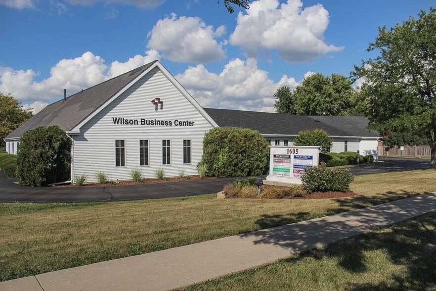 1605 W Wilson St, Batavia, IL for lease - Building Photo - Image 1 of 18