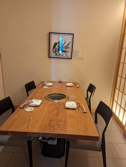 341-343 W Broadway, New York, NY for lease - Building Photo - Image 2 of 9