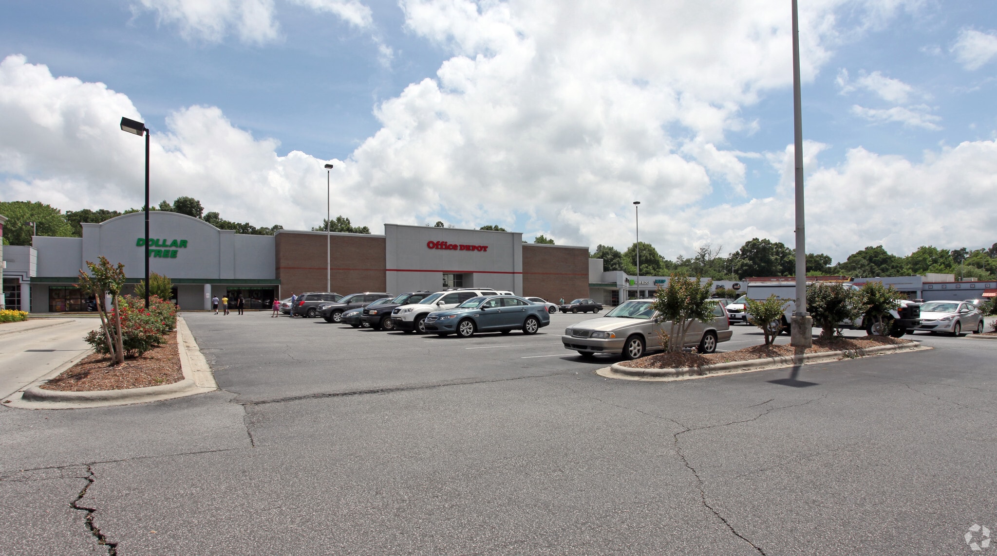 274 Eastchester Dr, High Point, NC for lease Building Photo- Image 1 of 2