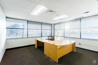 2500 Green Rd, Ann Arbor, MI for lease Interior Photo- Image 2 of 5