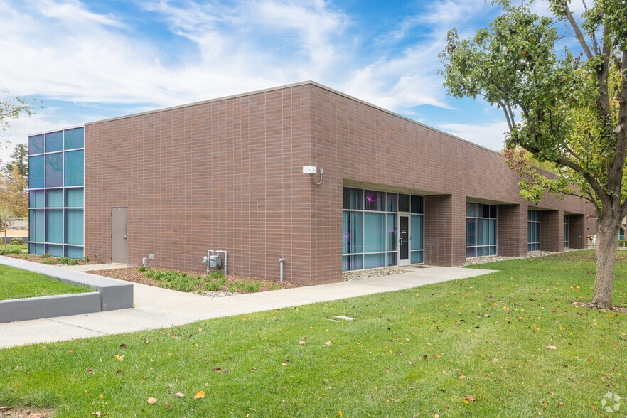 1560 Drew Ave, Davis, CA for sale - Primary Photo - Image 1 of 1