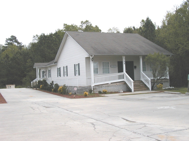 755 S Main St, Raeford, NC for sale - Primary Photo - Image 1 of 1